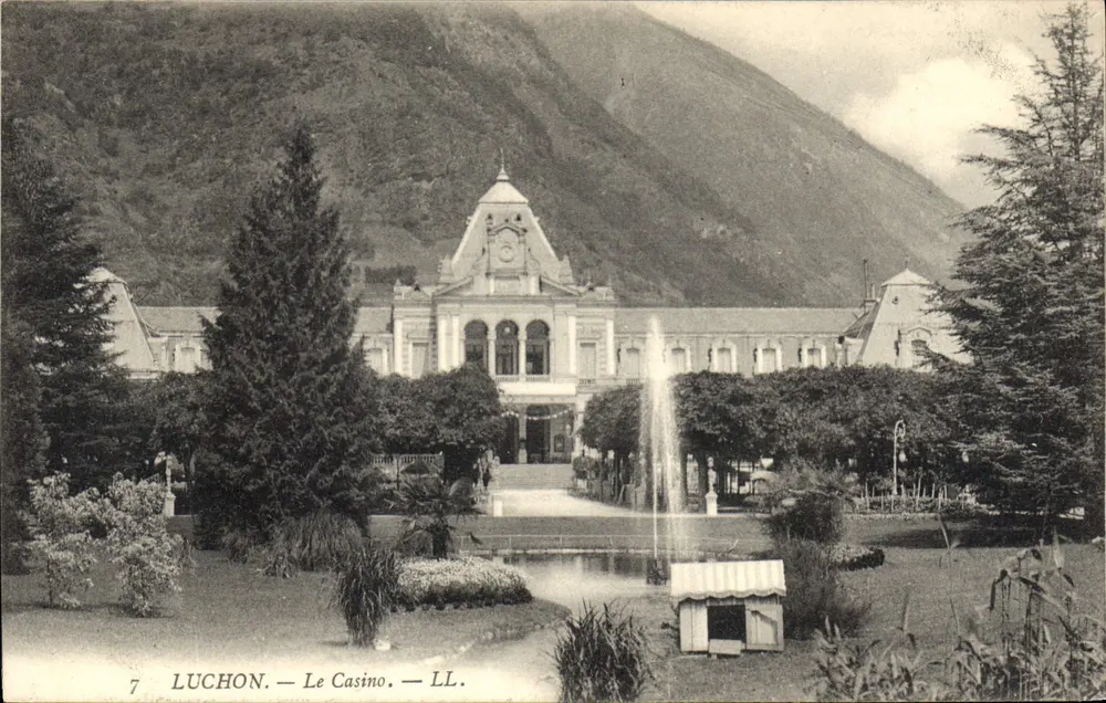 Luchon — O Casino — LL. — n°7 - Frente