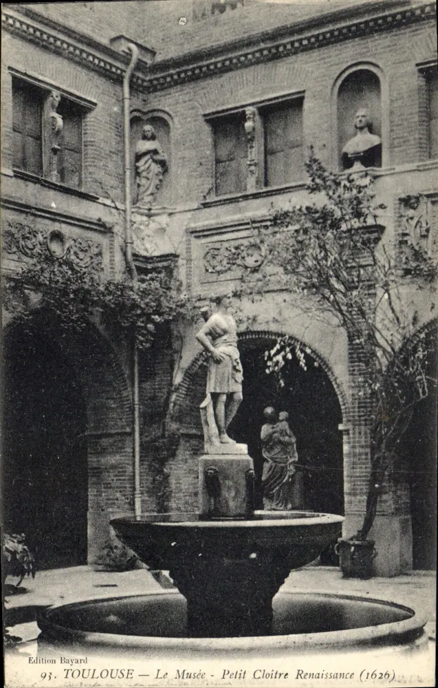 Toulouse — O Museu - Pátio Renascentista (1626) — Edição Bayard, n°93 - Frente
