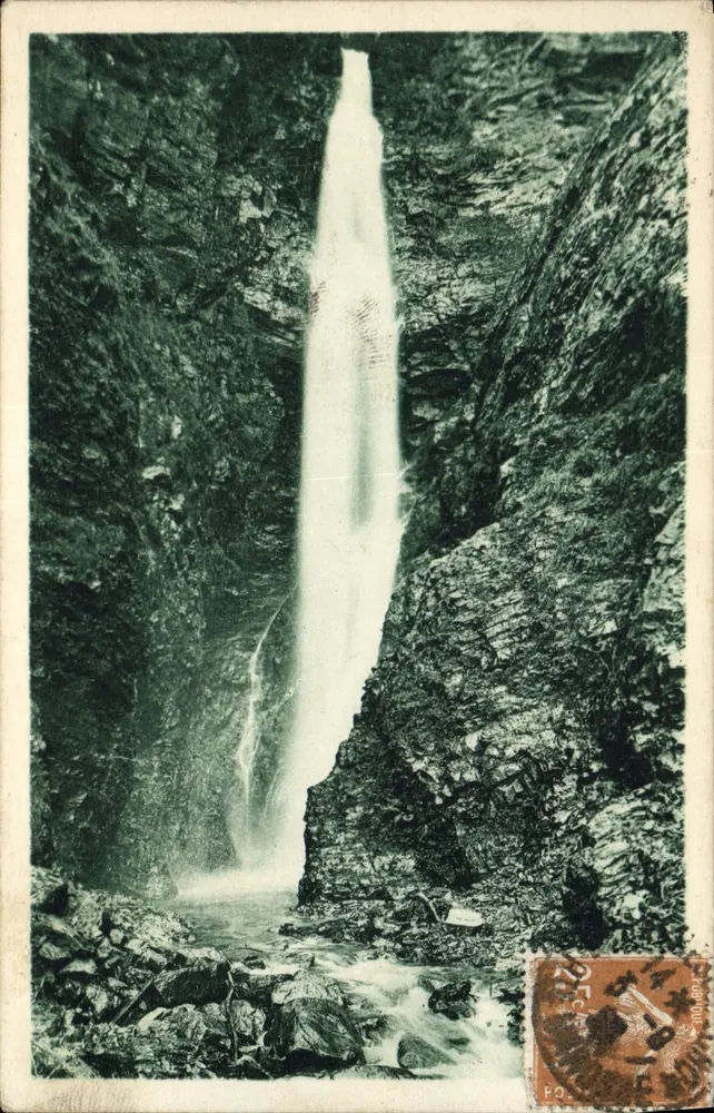 Arredores de LUCHON — Cachoeira do Inferno (alt. 1101 m.) — Bloc-frères, Editores de Cézeaux - Frente