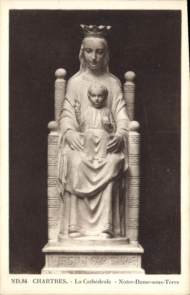 Chartres - Die Kathedrale - Notre-Dame-sous-Terre — Statue der Jungfrau mit Kind, ND.84 - Vorderseite