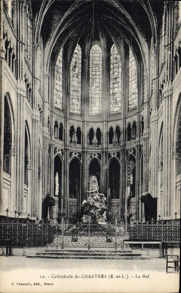 Catedral de CHARTRES (E.-et-L.) — A Nave — G. Foucault, editor, Dreux - Frente