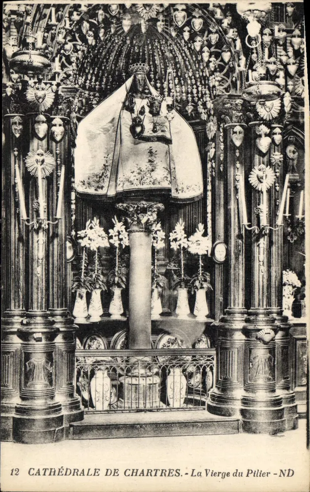 Catedral de Chartres — A Virgem do Pilar - ND - Frente