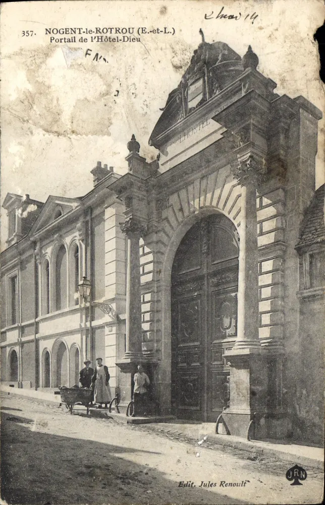 Nogent-le-Rotrou (E.-et-L.) — Portal des Hôtel-Dieu — Edit. Jules Renoult, n° 357 - Vorderseite