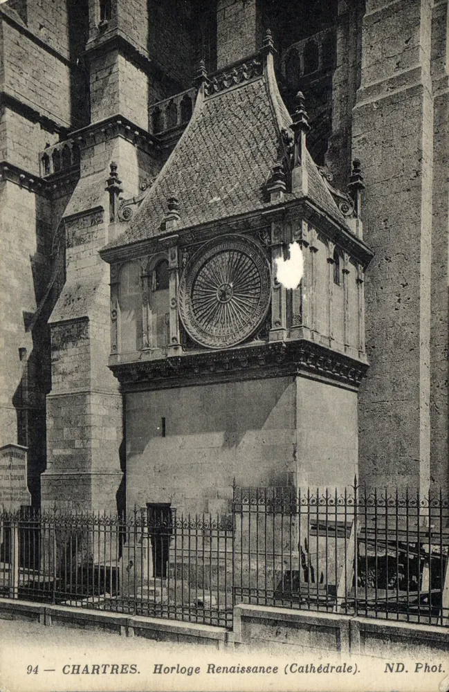 Chartres — Renaissanceklok (Kathedraal) — ND. Fot. - Voorkant