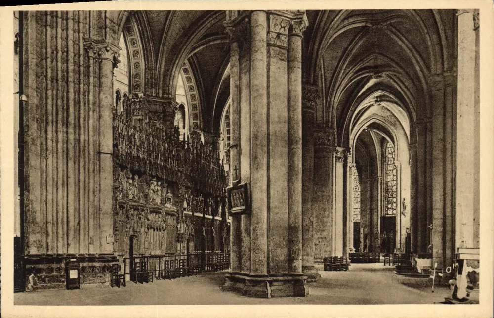 Chartres (Eure-et-Loir) — Innenansicht der Kathedrale — Der Ambulatorium — Les Éditions d'Art Yvon, Paris - Vorderseite