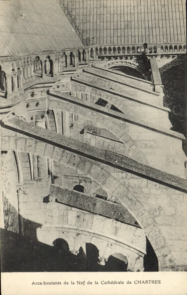 Flügelbogen der Nave der Kathedrale von CHARTRES — architektonische Ansicht — kein Verlag oder Nummer sichtbar - Vorderseite