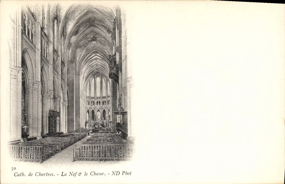 Catedral de Chartres — A Nave & o Coro — ND Phot - Frente