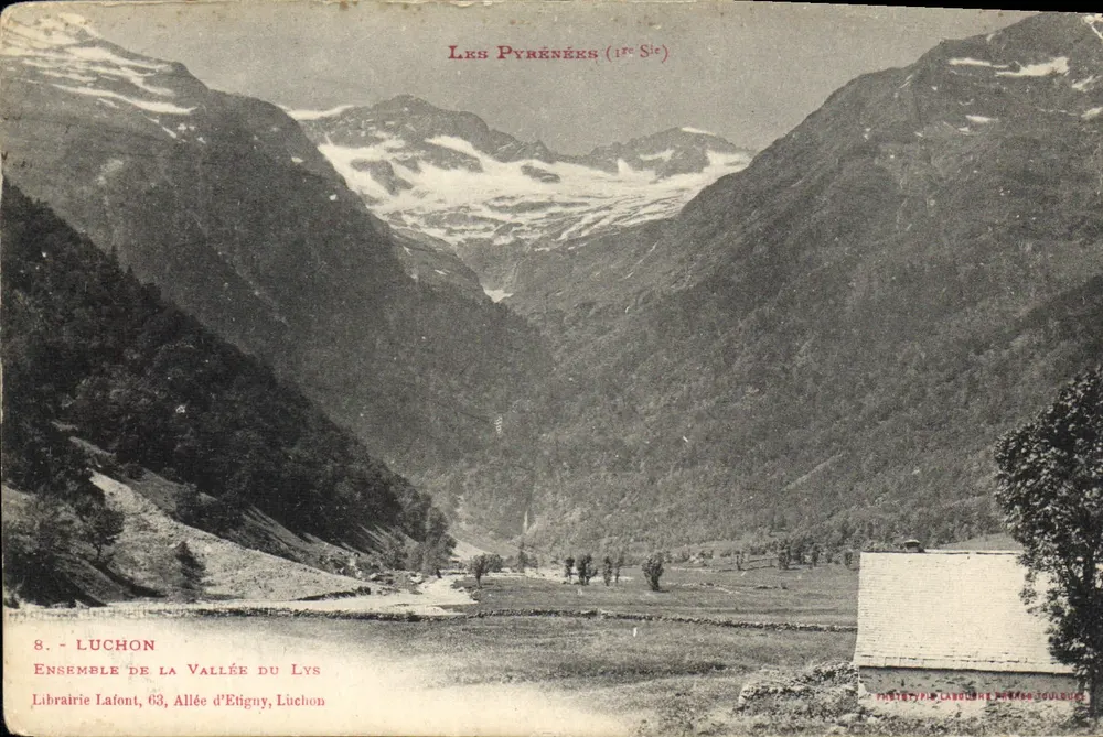 Os Pirineus (1ª Série) — Conjunto da Vale do Lys — Livraria Lafont, 63, Allée d'Etigny, Luchon - Frente