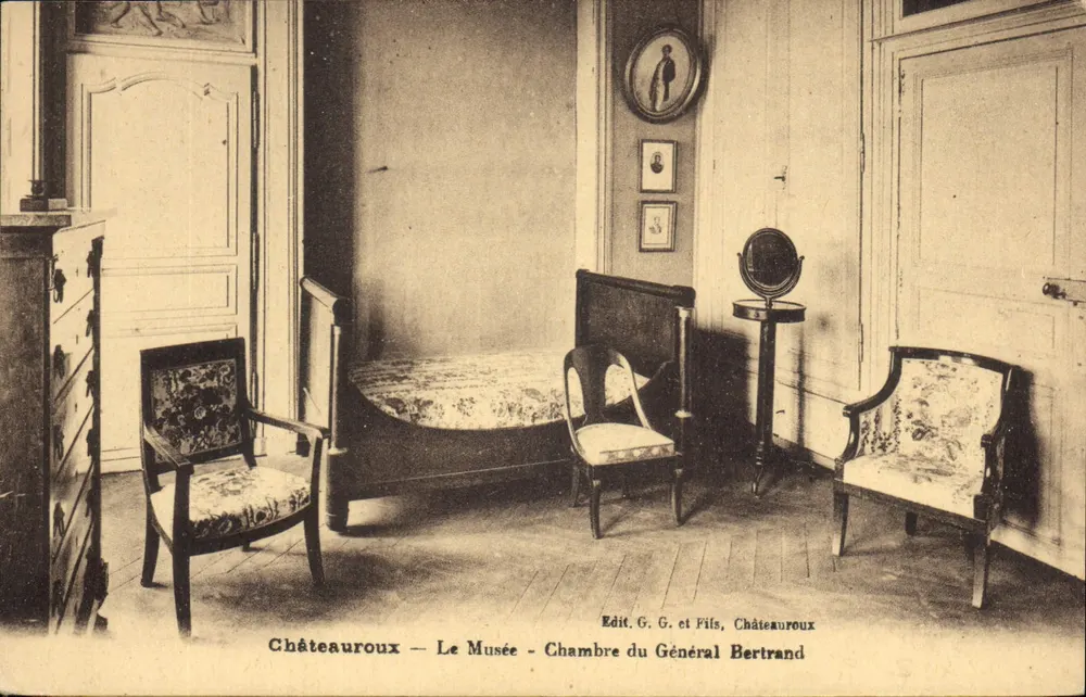 Châteauroux — O Museu — Quarto do Geral Bertrand — Edit. G. G. e Filhos, Châteauroux - Frente