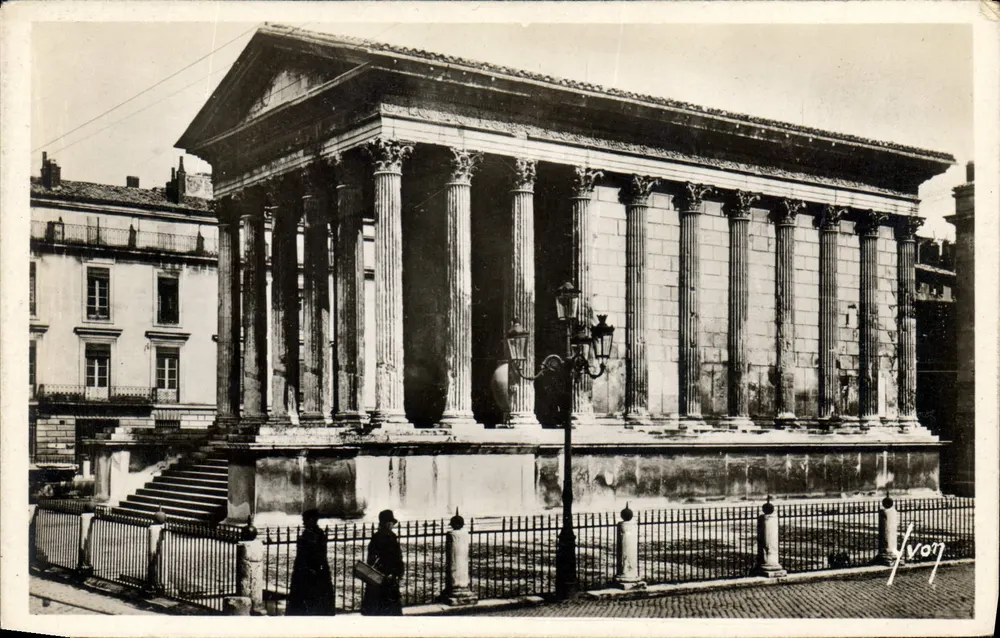 Nîmes (Gard) — La Maison Carrée — Éditions d'Art Martel - Frente