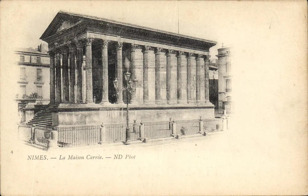 Nîmes — A Maison Carrée — ND Phot - Frente