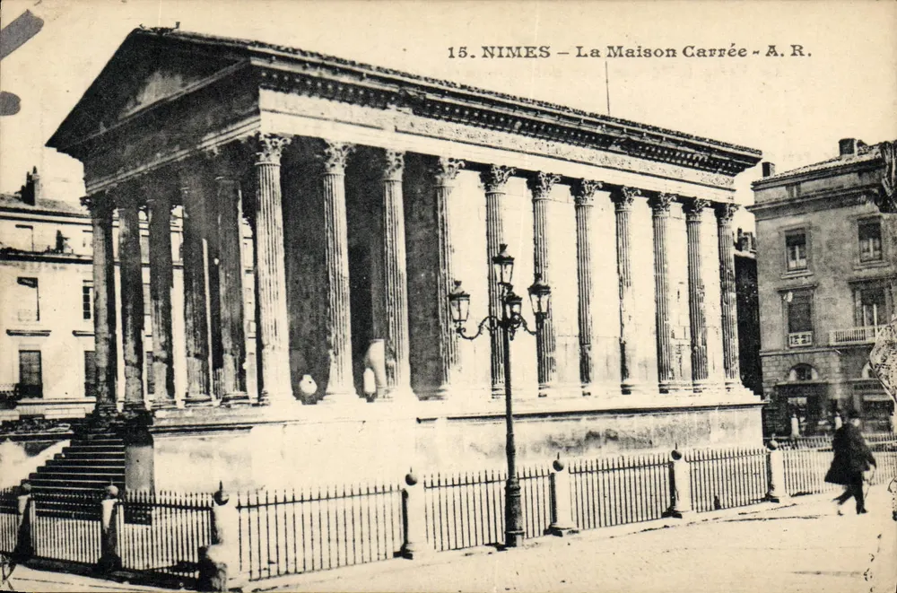 Nîmes — A Maison Carrée — A.R. - Frente