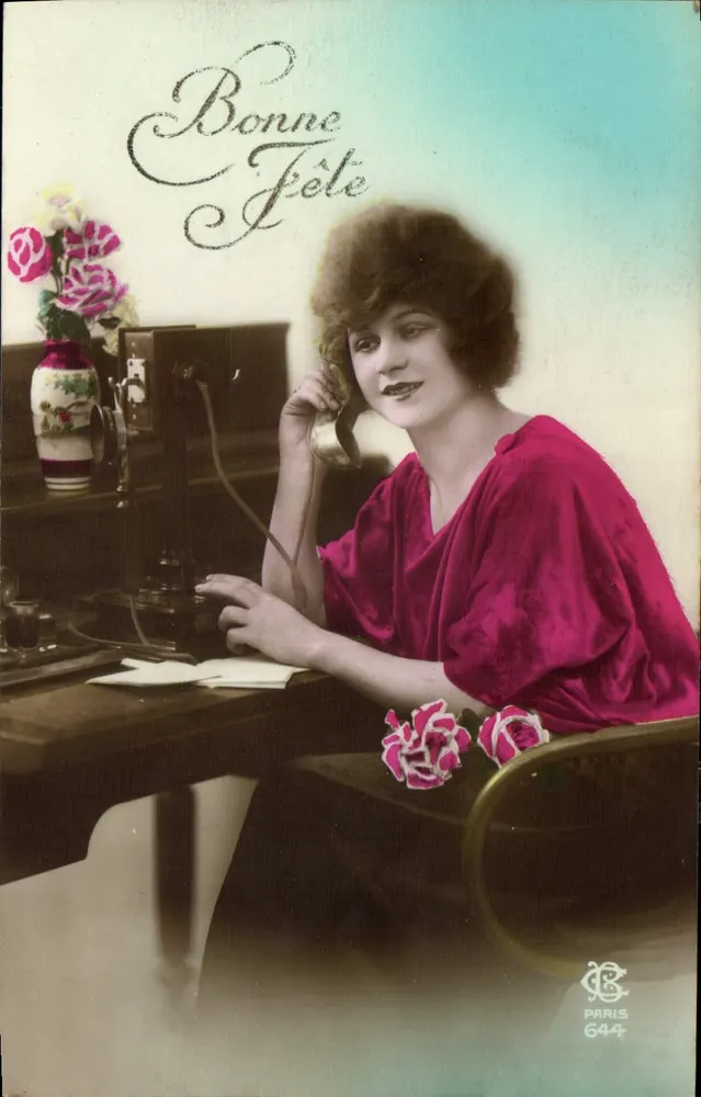 Frau am Telefon — Frohe Geburtstagskarte — Paris 644, Verlag C. B. - Vorderseite