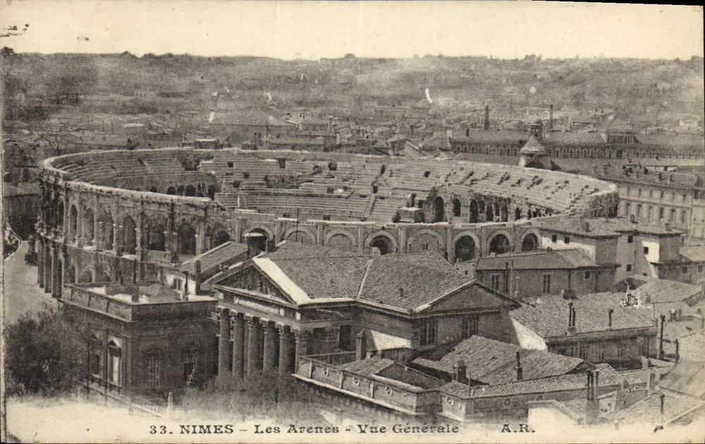 NIMES — Les Arenes — Vista Geral — A.R. n°33 - Frente