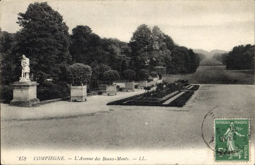 Compiègne — Avenida dos Beau-Monts — LL. — n°152 - Frente
