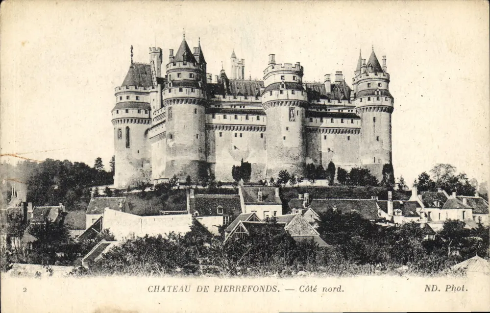 Kasteel van Pierrefonds — Noordzijde — ND. Fot. - Voorkant