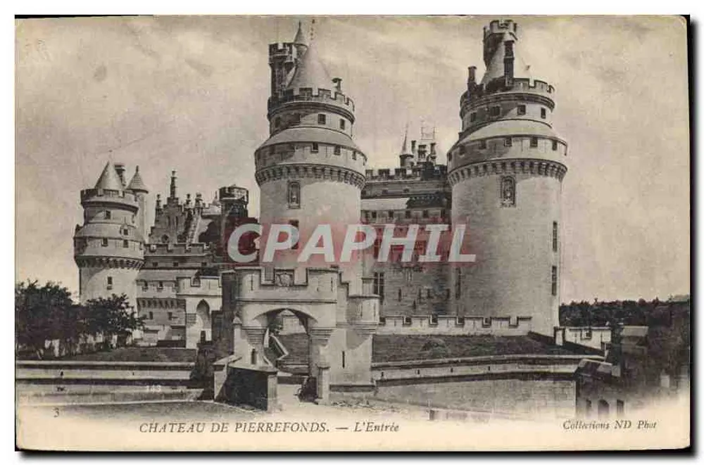 Castelo de Pierrefonds — A Entrada — Collections ND Phot - Frente