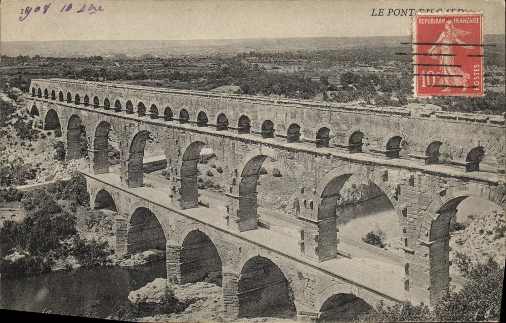 O Pont du Gard — vista panorâmica — editor não identificado - Frente