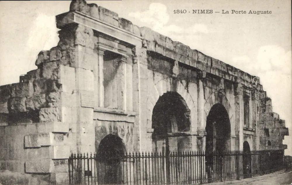 NIMES — A Porta Augusta — 1840 - Frente