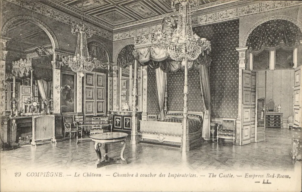 Compiègne — O Castelo — Quarto de Dormir das Imperatrizas — The Castle — Empress Bed-Room. - Frente