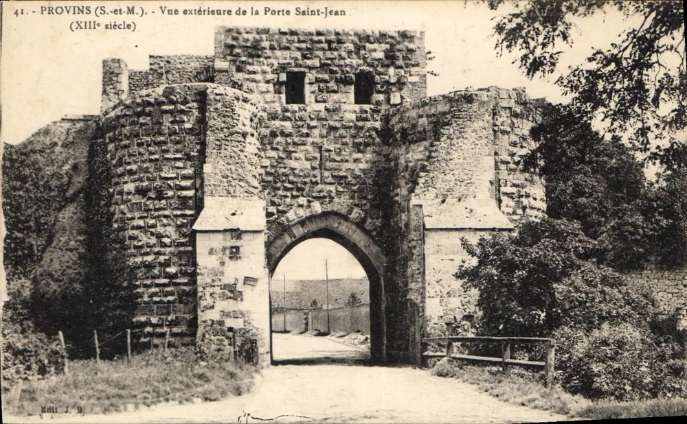 Provins (S.-et-M.) - Ansicht der Außenseite der Saint-Jean-Tür — (13. Jahrhundert) — Verlag J. B. - Vorderseite