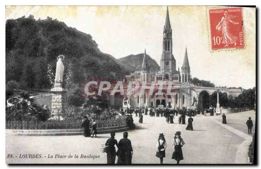 Lourdes - A Praça da Basílica — n°88 - Frente