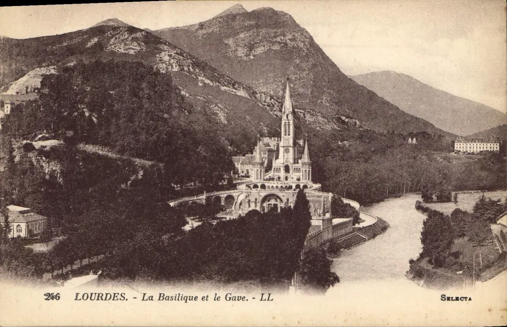 Lourdes - A Basílica e o Gave - Selecta n°246 - Frente