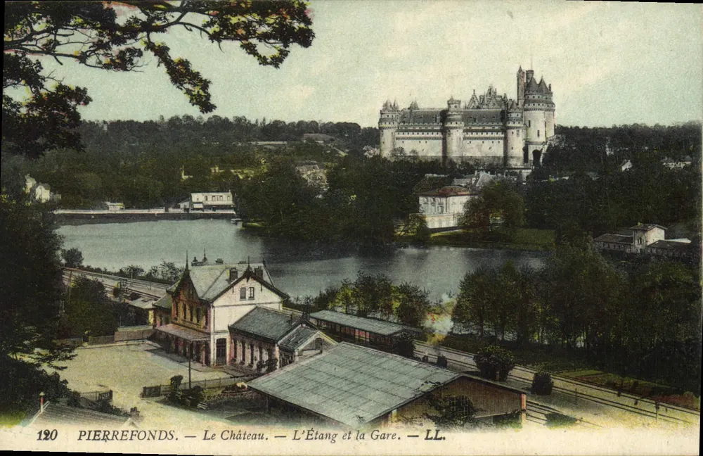 Pierrefonds — Das Schloss, der See und die Station — LL. — N° 120 - Vorderseite