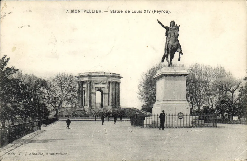 Montpellier — Estátua de Luís XIV (Peyrou). — Edit. L.-J. Albaille, Montpellier. - Frente