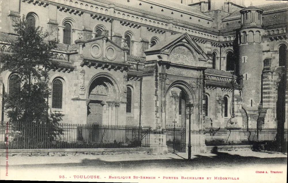 Toulouse - Basílica de São Sernin - Portas Bachelier e Miègeville - Frente