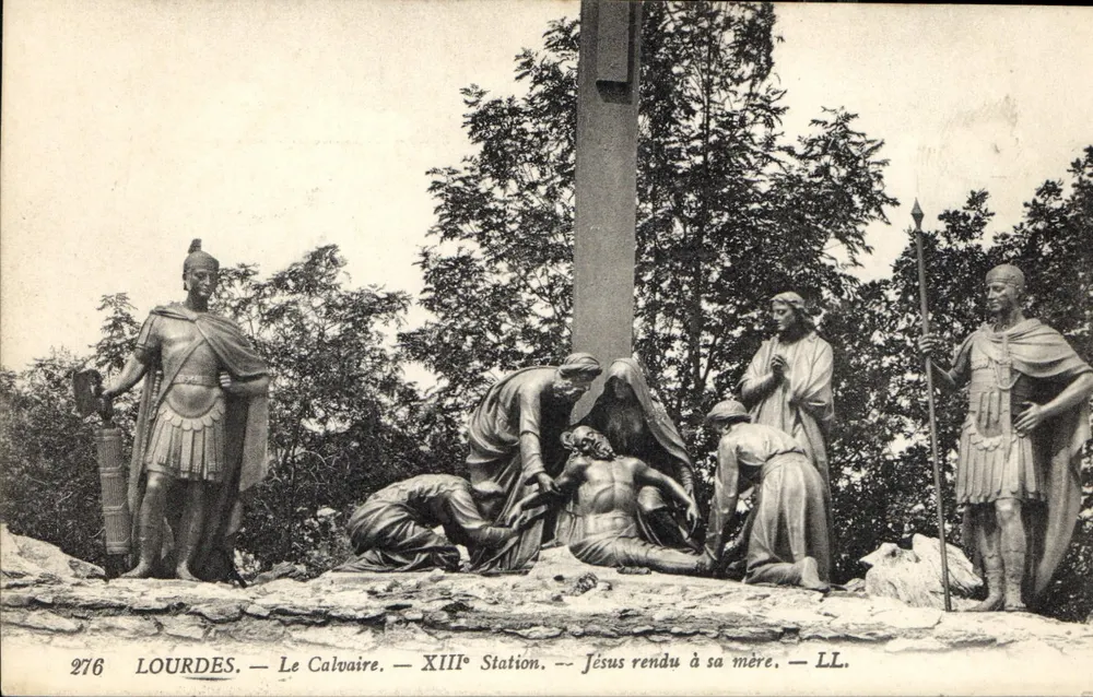 Lourdes — Das Calvarium — XIII. Station — Jesus an seine Mutter übergeben — LL. - Vorderseite