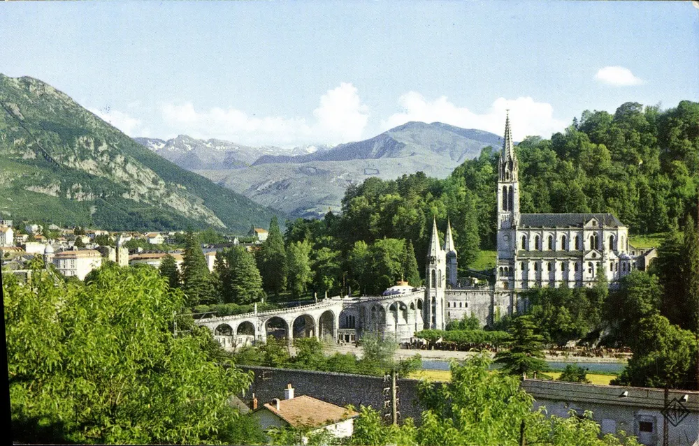 Lourdes (Hautes-Pyrénées) — Die Basilika und die Pyrenäen — Verlag Elnacap - Vorderseite