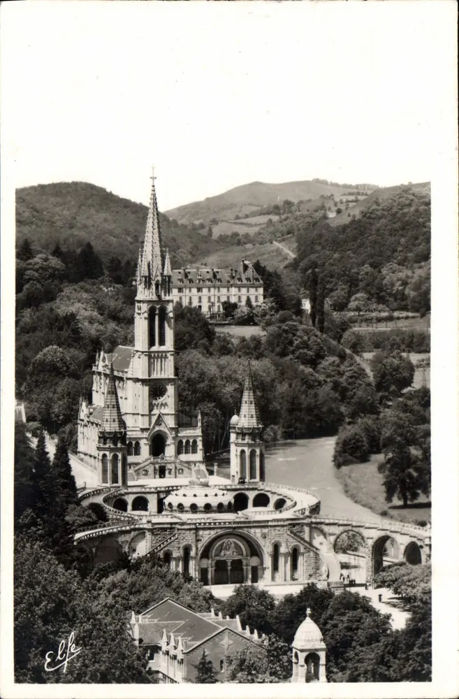 Lourdes — Aufnahme von der Basilika und der Gave-Tal — Edition Labouche Frères, Toulouse - Vorderseite