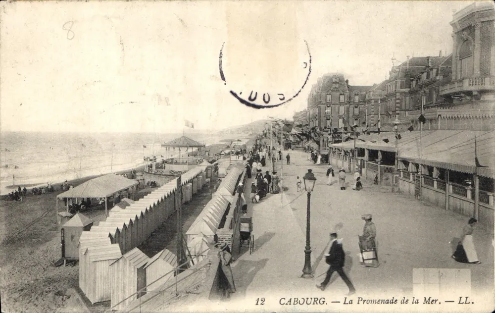 Cabourg — A Promenade da Mar — LL. n°12 - Frente