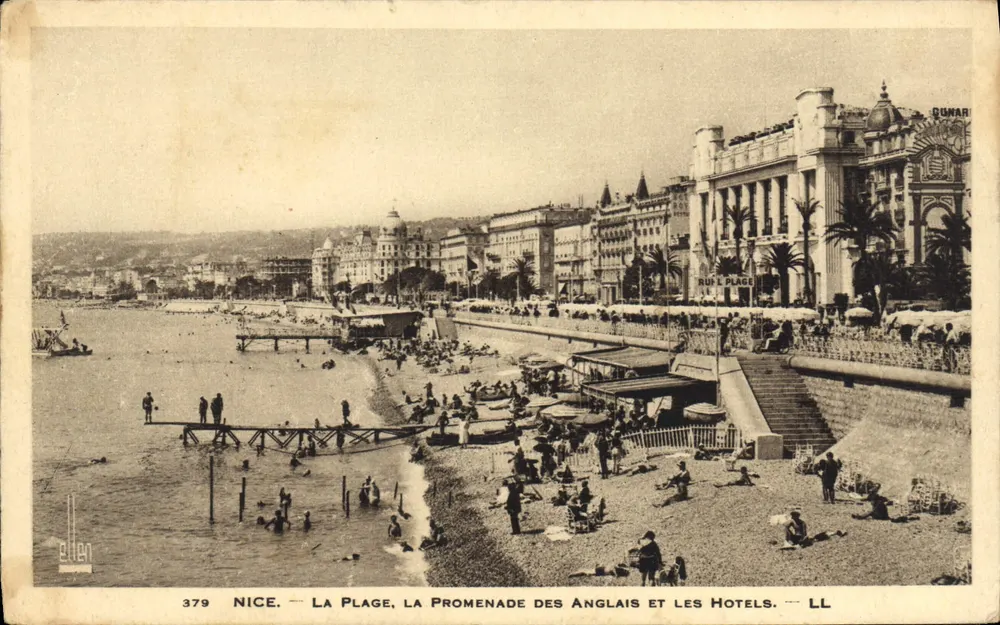 Nice — Die Bucht, die Promenade des Anglais und die Hotels — Verlag Ellion, Nr. 379 - Vorderseite