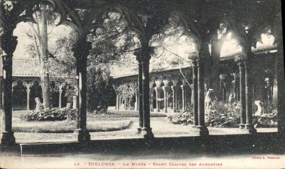 Toulouse - O Museu - Grand Cloître dos Augustinos — Fototipia Labouché Frères, Toulouse, n°13 - Frente