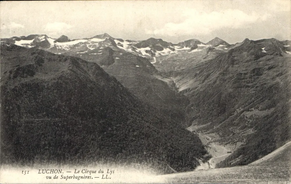 Luchon — O Circo do Lys visto de Superbagnères — LL. — n° 151 - Frente
