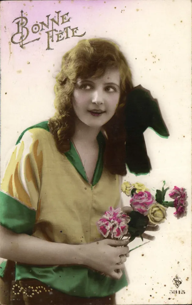 Junge Frau mit einem Rosenstrauß — Frohe Geburtstage — Serie 5815, Verlag SD - Vorderseite