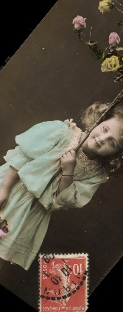 Menina com vestido azul — com rosas — editada pela República Francesa - Frente