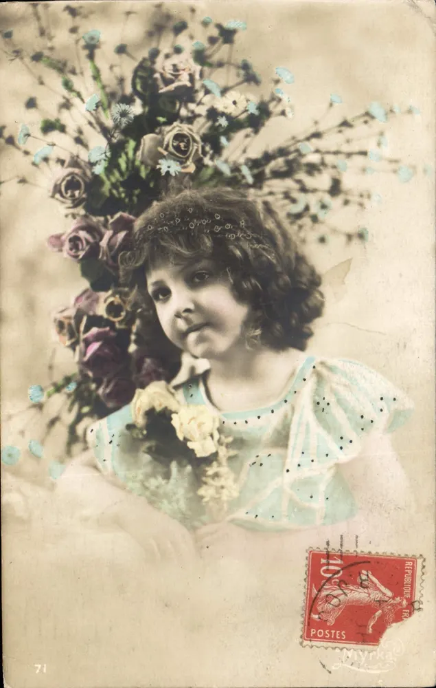 Menina com buquê de rosas — editor Myrka, n°71 - Frente