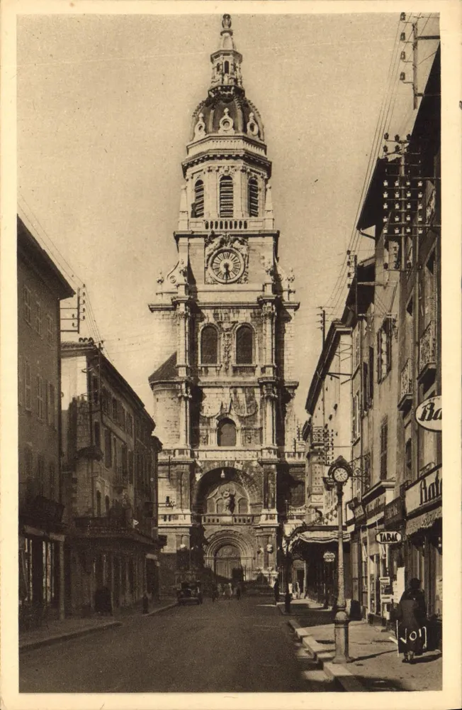 Bourg-en-Bresse — Straße und Kirche Notre-Dame (15. Jahrhundert) — Éditions d'Art Yvon, Paris - Vorderseite