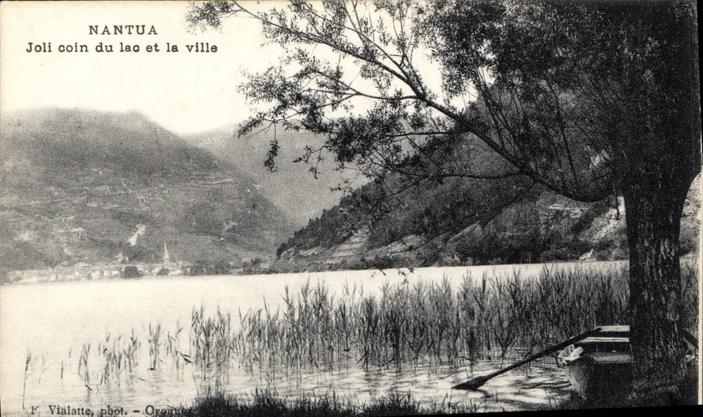 Nantua — Schöner Platz am See und die Stadt — F. Vialatte, phot. - Orgnac - Vorderseite