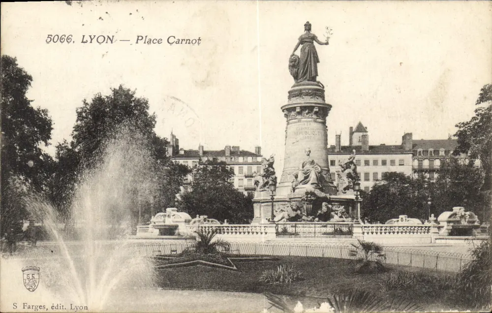 LYON — Place Carnot — S Farges, édit. Lyon, n° 5066 - Frente