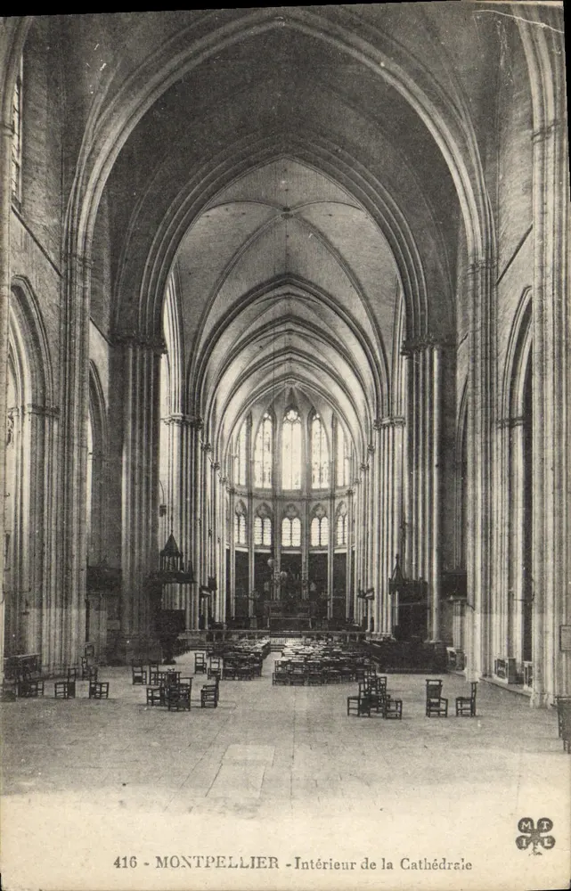 Interior da Catedral — Montpellier — MTLE - Frente