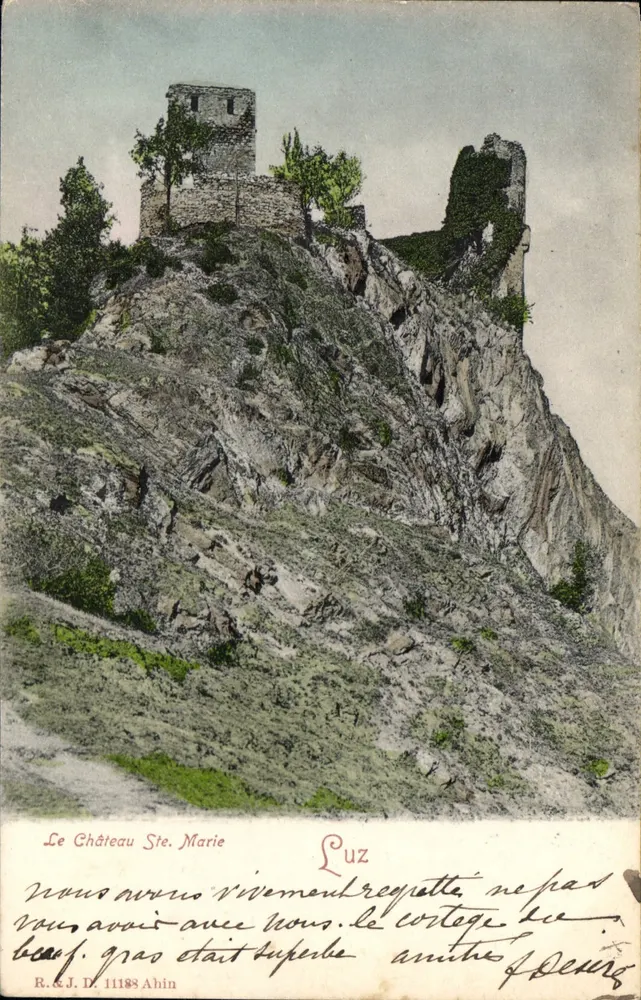 O Castelo Ste Marie — Ruínas sobre rochedos — R.&J. D. 11188 Ahin - Frente