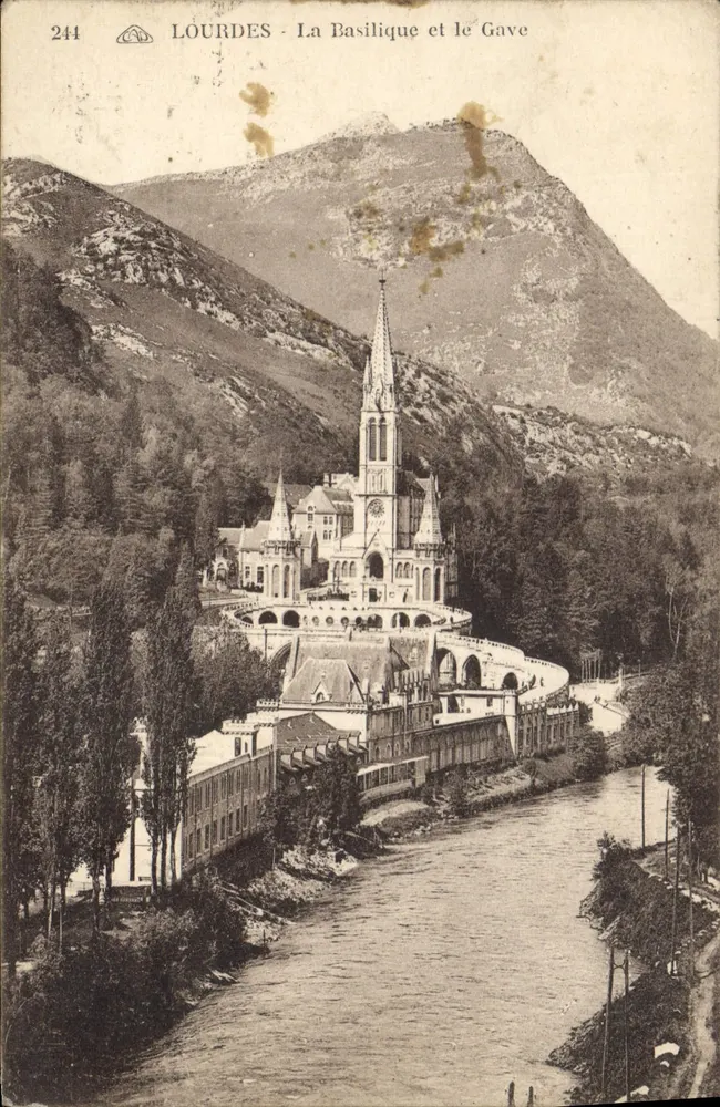 Lourdes - A Basílica e o Gave — editor anônimo, n° 244 - Frente