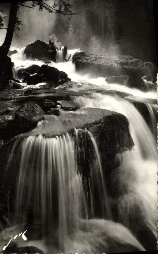 Cascata do Pas de l'Ours — Nas proximidades de Cauterets (H.P.) — Edição Jove Pau - Frente