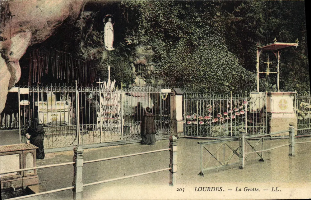 Lourdes — A Gruta — LL. — n° 203 - Frente