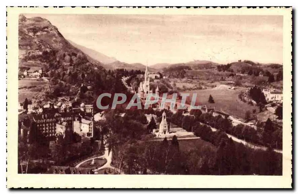 Lourdes — Die Basilika und der Calvarienberg von der Festung aus — Édition P. DOUET, Lourdes - Vorderseite