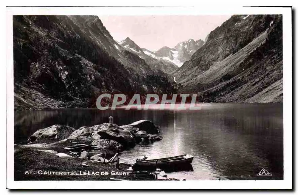 St-Cauterets. Jezioro Gaube — widok panoramiczny z zasnieżonymi górami i łodzią przy brzegu — wydawca C.A.P. Strasbourg - Awers
